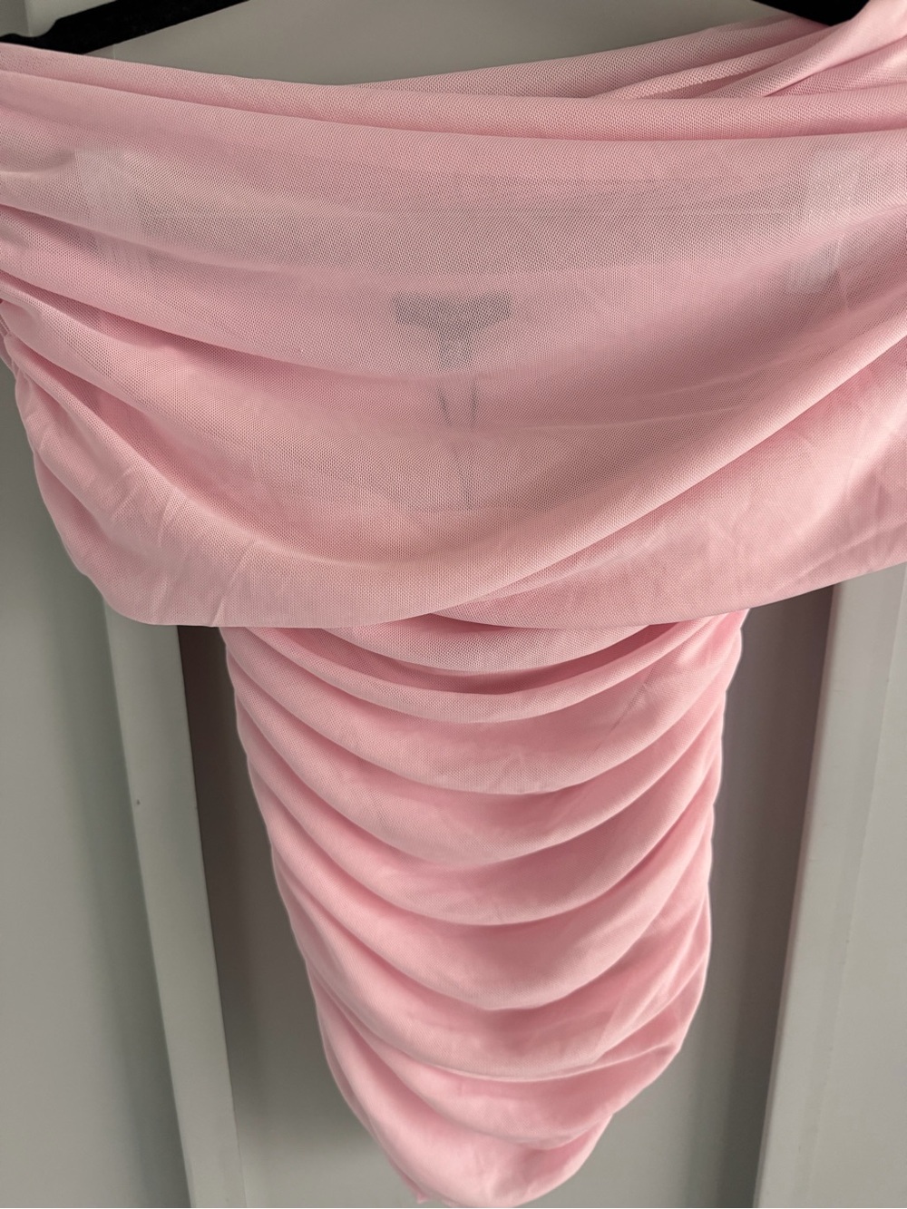 Dynamite Light Pink Sheer Overlay Off-Shoulder Ruched Top Size XS NWT - Picture 6 of 7